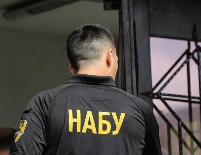 СБУ розслідує підробку документів детективом НАБУ у справі нардепа Дубневича