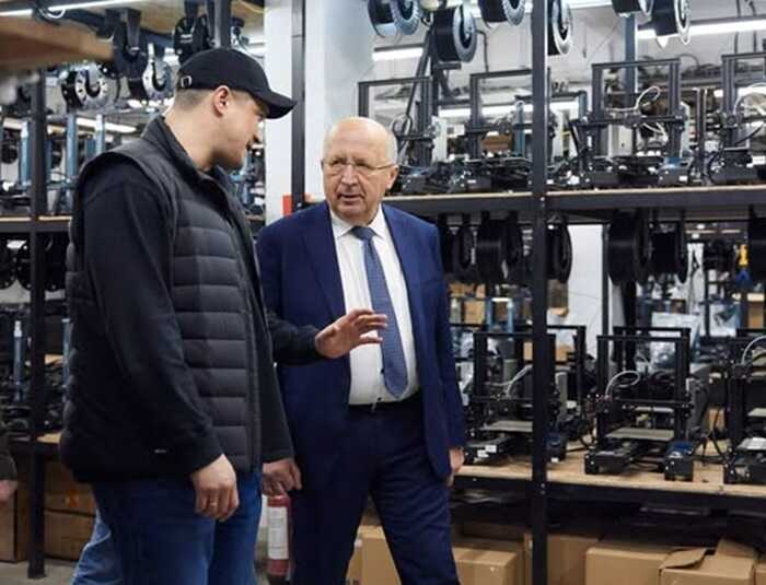 Єврокомісар Кубілюс відвідав українське підприємство з виготовлення безпілотників