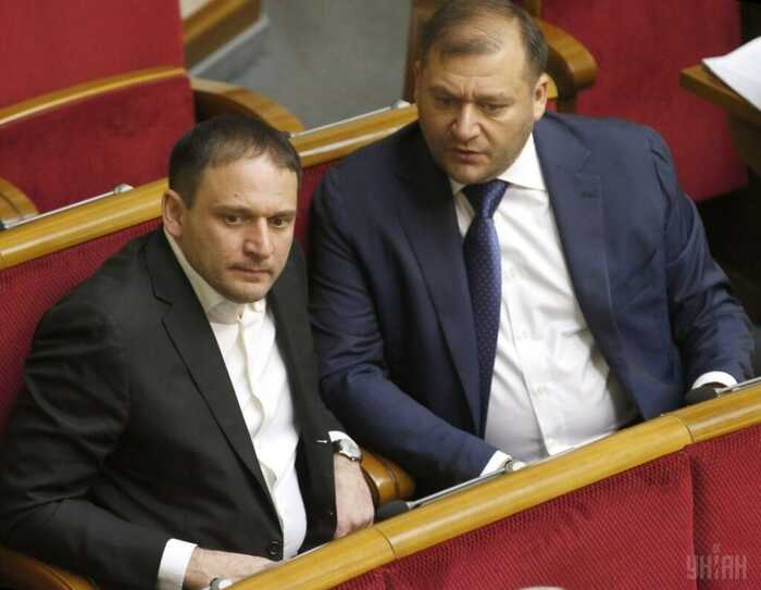 Сімейний бізнес братів Добкіних підозрюють у постачанні харчів до "ЛНР" через офшорні схеми
