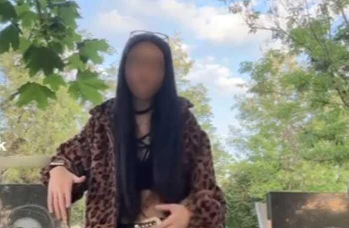 Поліція розшукала дівчину, яка танцювала на могилах під російську пісню у Дніпрі