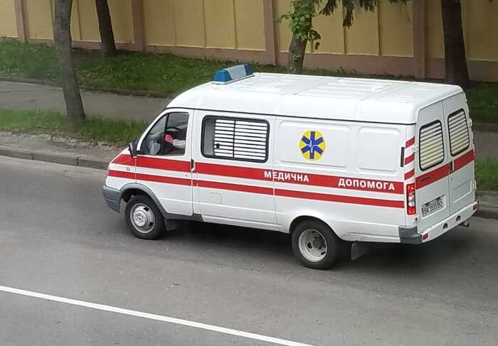 На Одещині 15-річна дівчина загинула, стрибнувши з даху багатоповерхівки, — ЗМІ