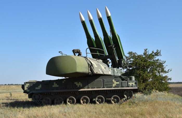 Окупанти вдарили по Україні 103 БпЛА і балістикою: Сили ППО знешкодили 74 дрони
