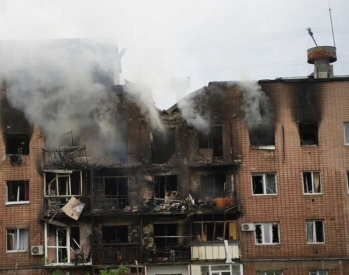 Росіяни завдали масованого удару по Харкову: 3 людини загинуло, ще 17 поранено