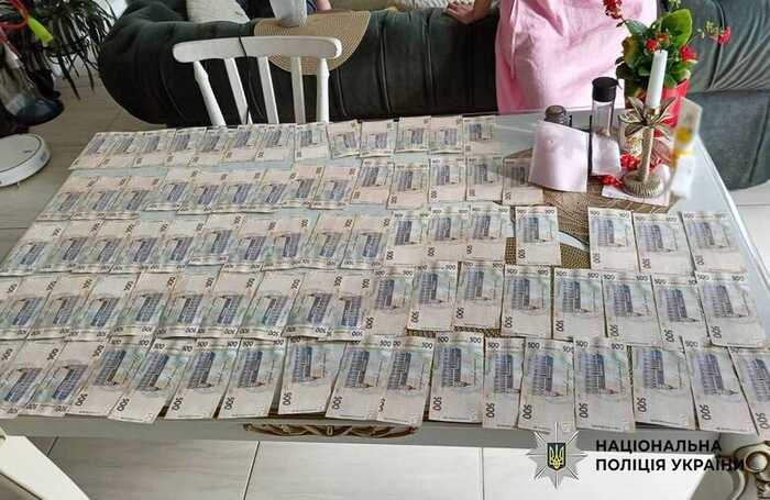 Поліцейські затримали двох киян, які за 13 тисяч доларів переправляли ухилянтів до Словаччини