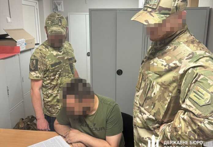 Викрито командира взводу, який незаконно забезпечив бойові виплати підлеглій на понад 600 тисяч гривень