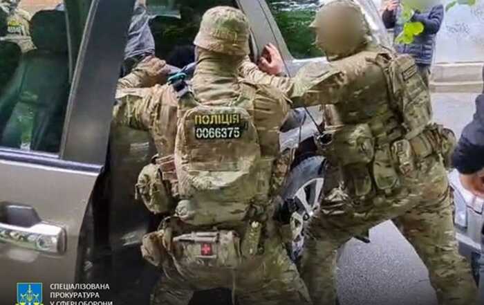 На Хмельниччині затримали ексвійськового, який обіцяв за гроші вплинути на ТЦК